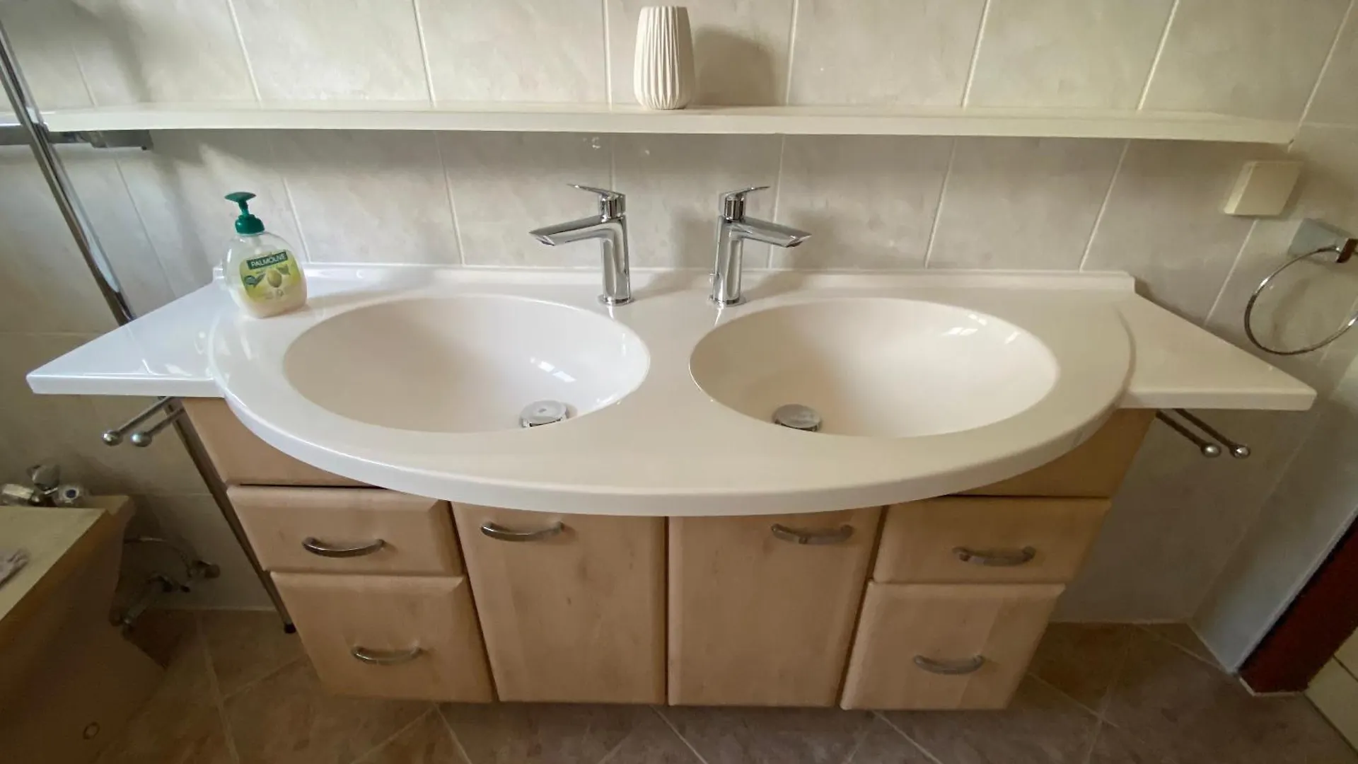 Large Apartment For 6, 3 Bedrooms, Next To Munich & Airport Ismaning