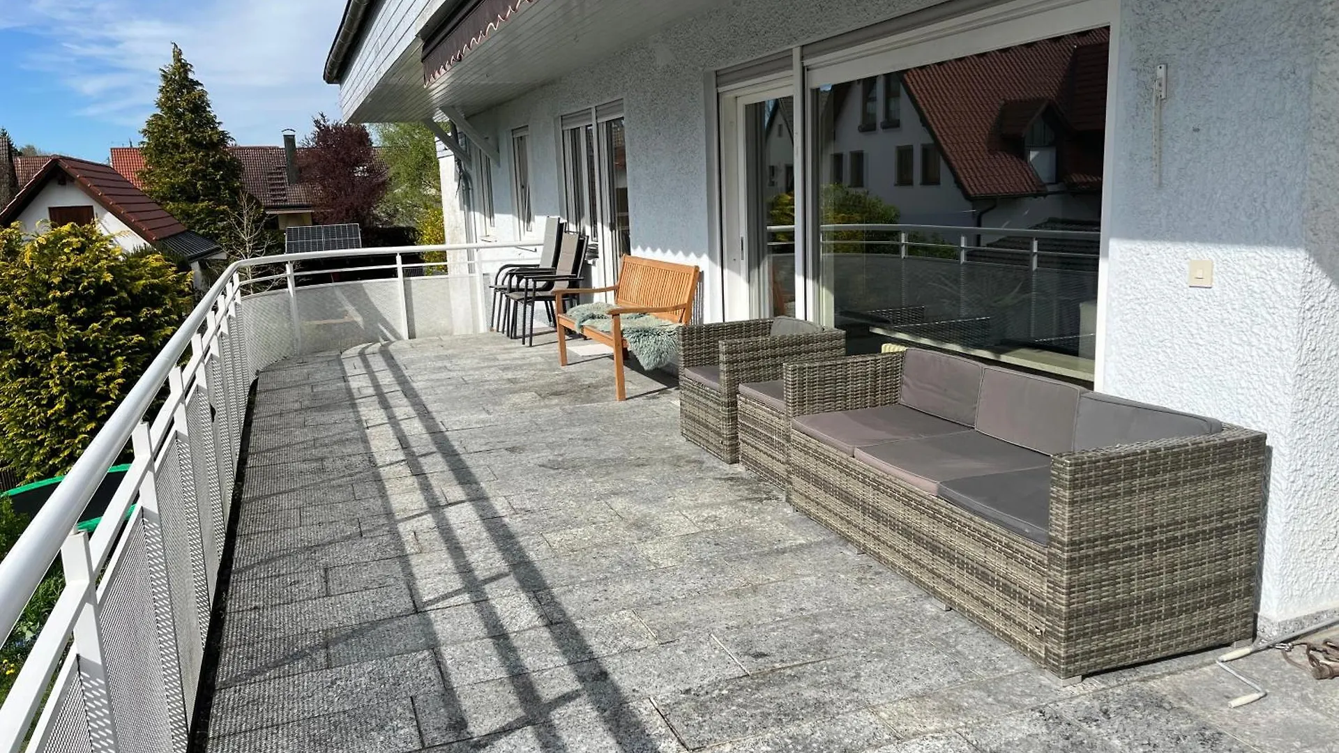 Large Apartment For 6, 3 Bedrooms, Next To Munich & Airport Ismaning